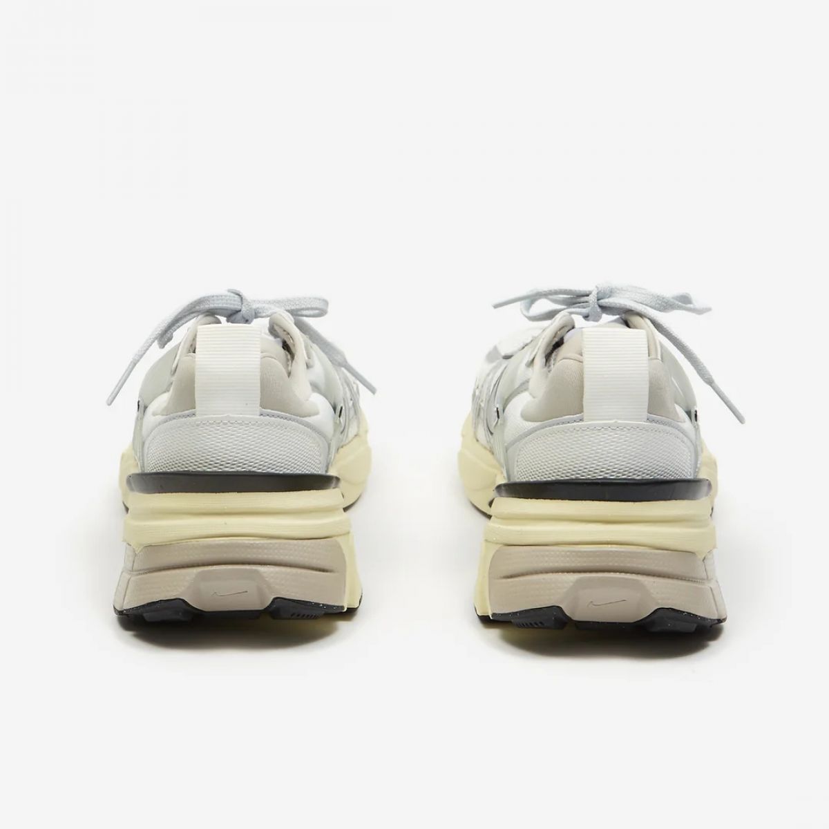 Кроссовки NIKE V2K RUN Plus Кроссовки NIKE V2K RUN Plus