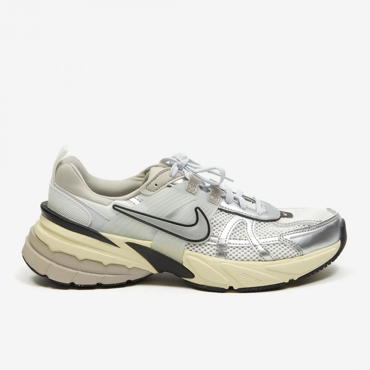 Кроссовки NIKE V2K RUN Plus Кроссовки NIKE V2K RUN Plus