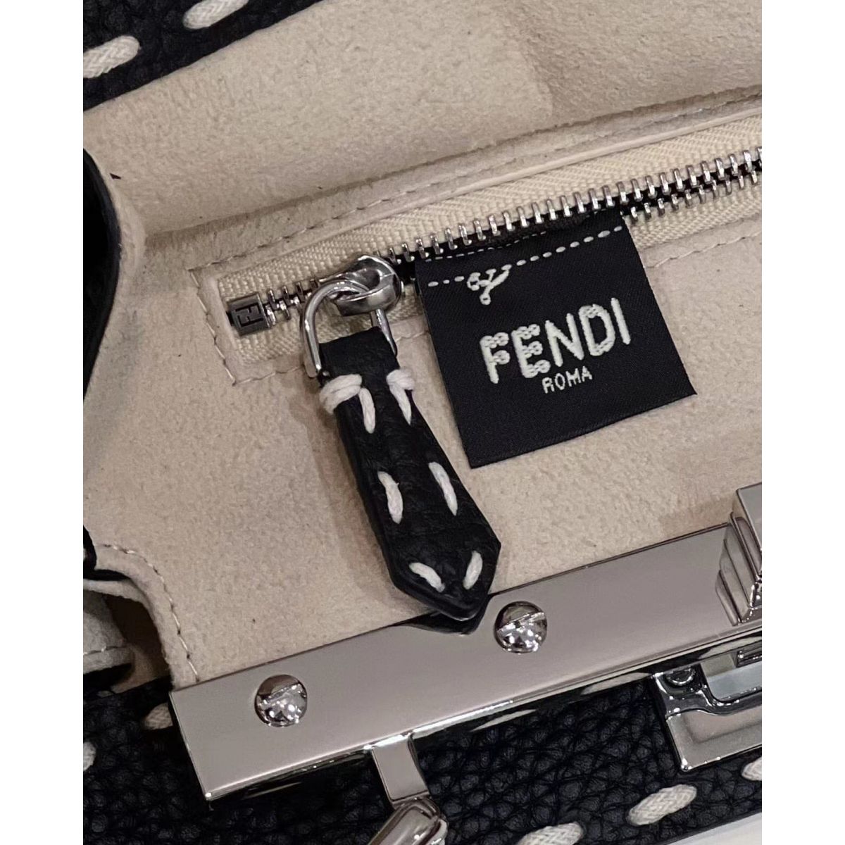 Дамская сумка Fendi Peekaboo ISEEU Дамская сумка Fendi Peekaboo ISEEU